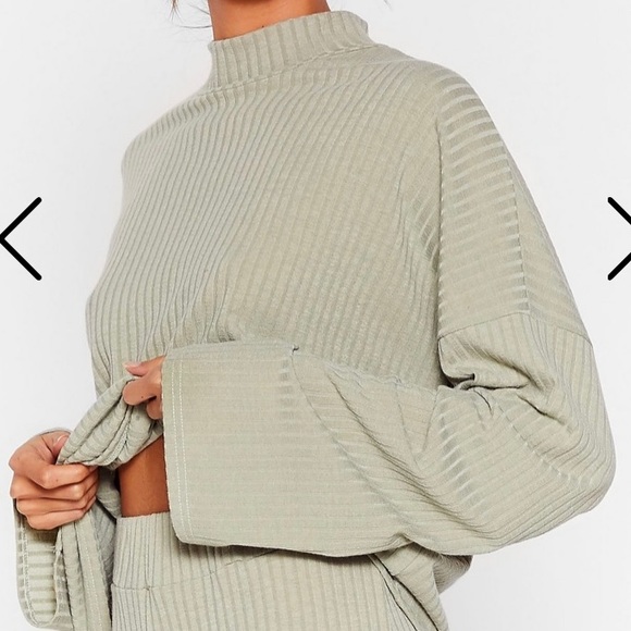 NASTY GAL Mock Neck Long sleeve - Picture 2 of 4